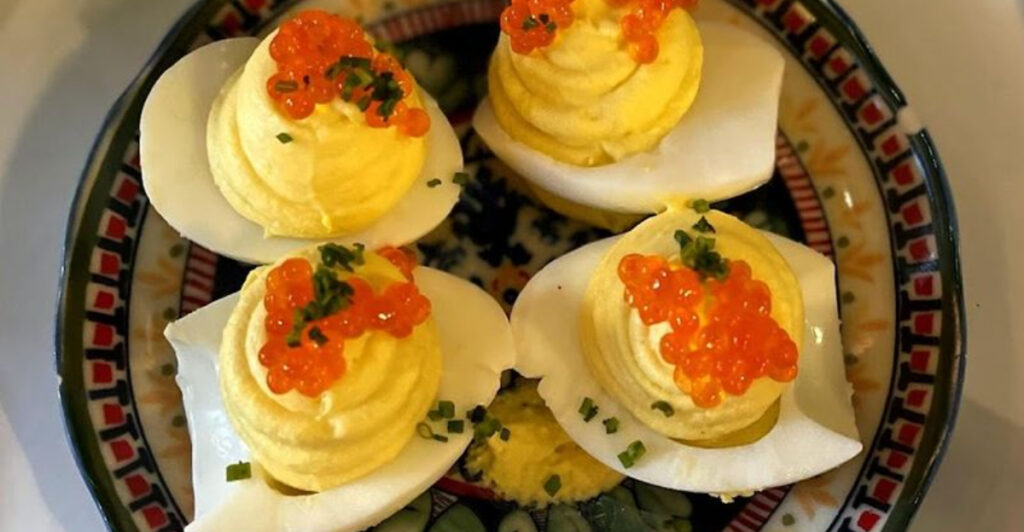 This Honolulu Restaurant Is Serving Island Cuisine Locals Can’t Stop Talking About