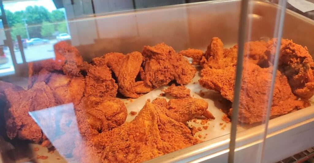 This Maryland Fried Chicken Is So Good, It Sells Out by 1 PM Every Saturday