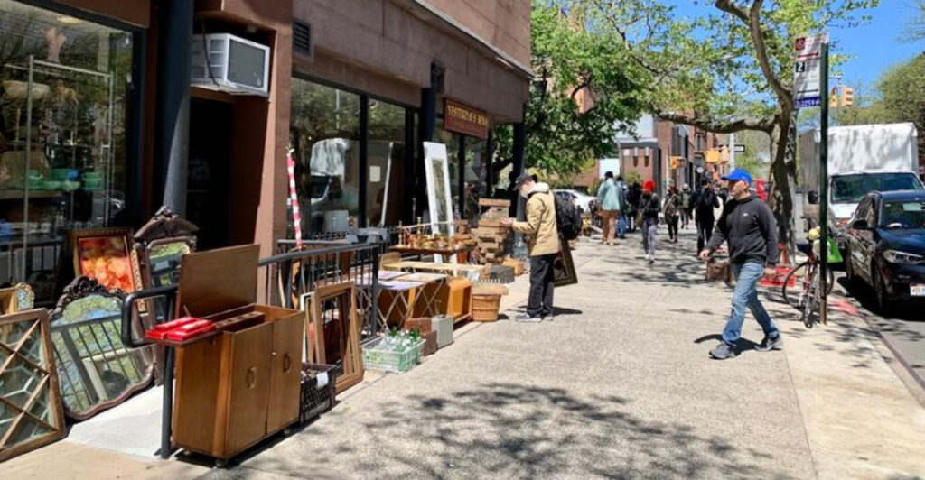 This Massive Antique Store In New York Is Worth Spending Nearly All Day Exploring