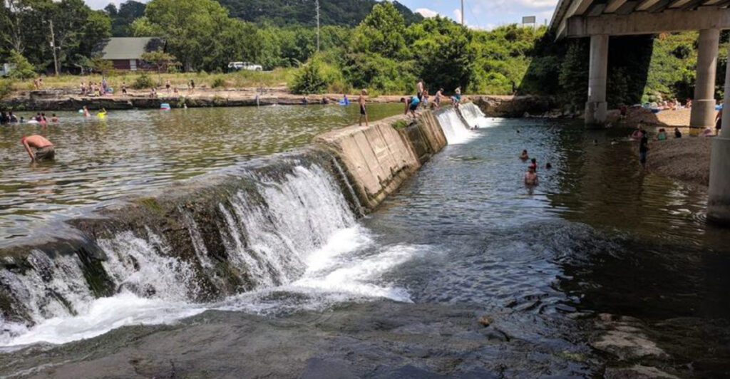 This Oklahoma Creekside Escape Feels Like a Secret Paradise With Clear Water and Natural Slides