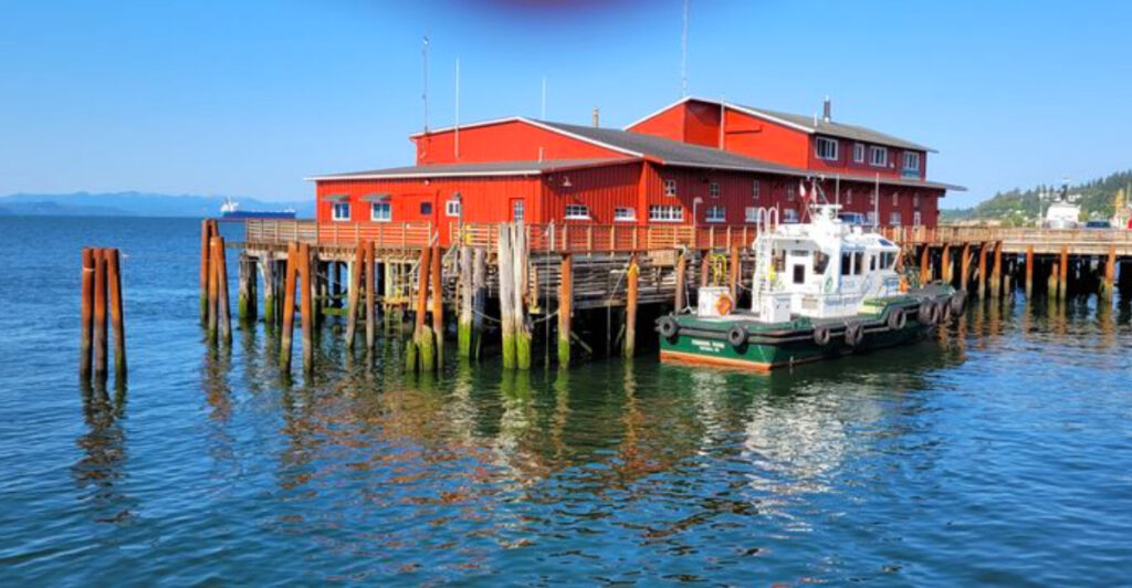 This Oregon Coastal Gem Has the Charm of a Scandinavian Fishing Village