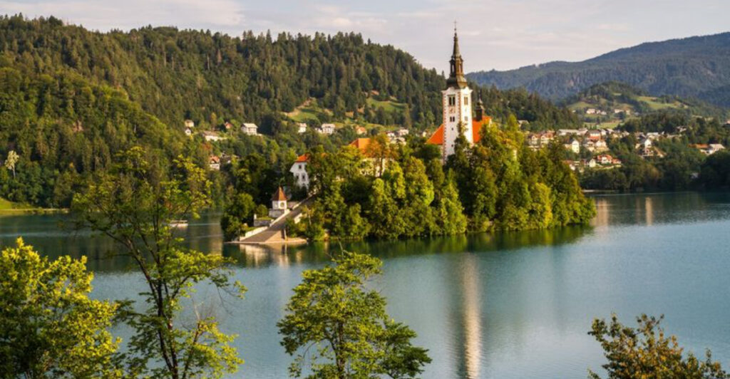 This Scenic European Country Is Ranked the Best in the World for Foreign Drivers