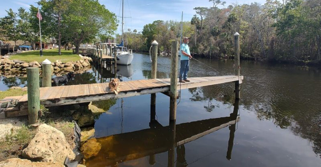 This Tiny Old-Florida Fishing Town Feels Frozen in Time