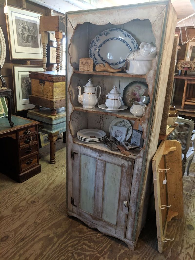 Todd Farm Flea Market