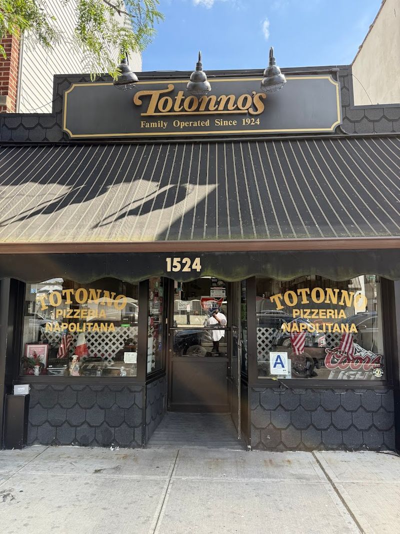 Totonno's Pizzeria Napolitano Totonno's Pizzeria Napolitano