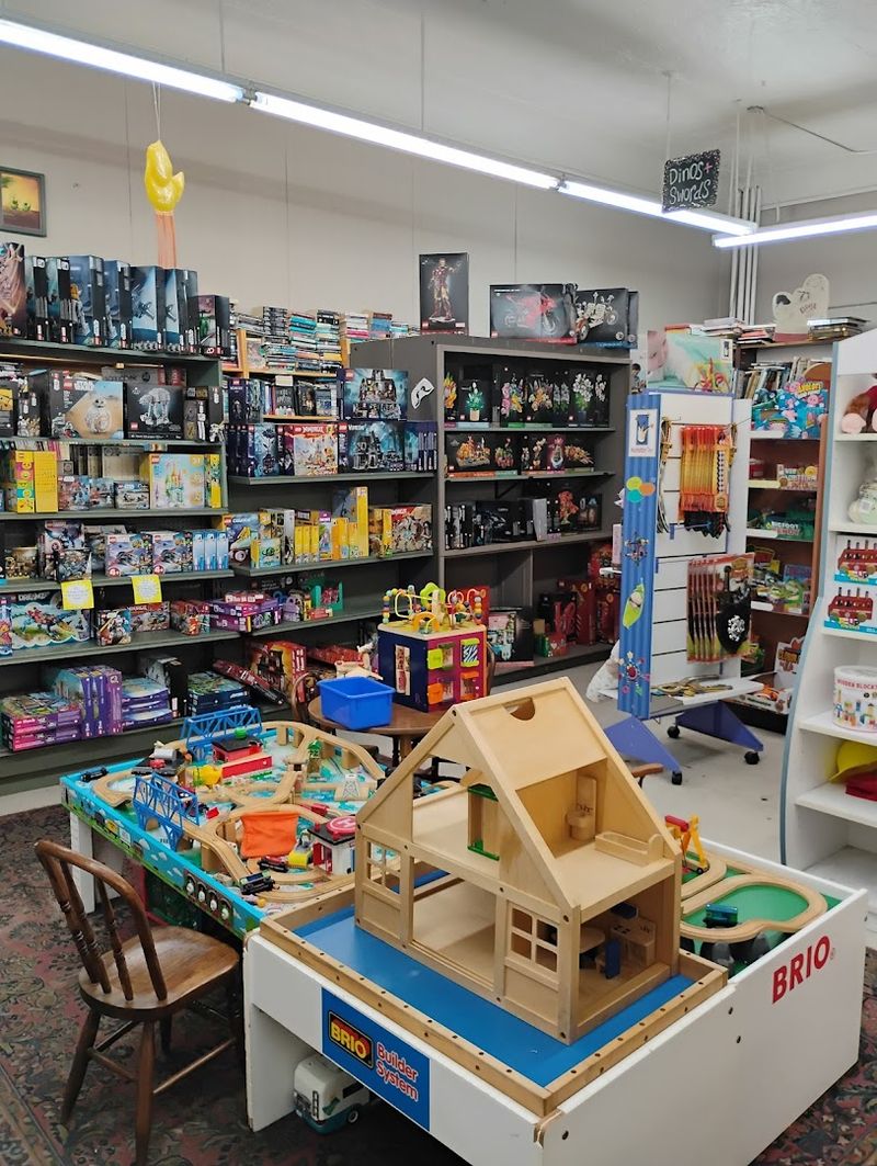 Toys, Games, and Gadgets for the Non-Readers in Your Group