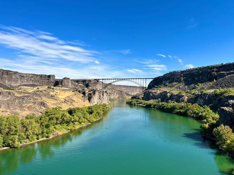 Twin Falls, Idaho Twin Falls, Idaho