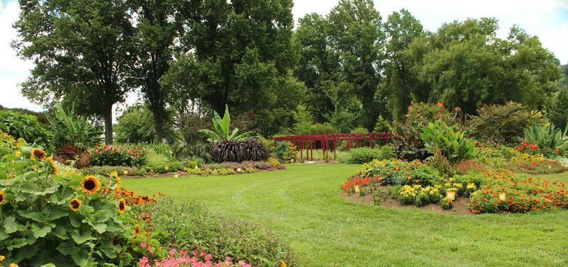 UT Gardens, Knoxville, Tennessee UT Gardens, Knoxville, Tennessee