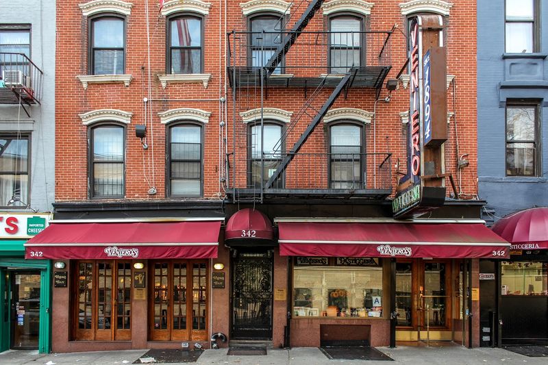 Veniero's Pasticceria & Caffé, East Village, New York Veniero's Pasticceria & Caffé, East Village, New York