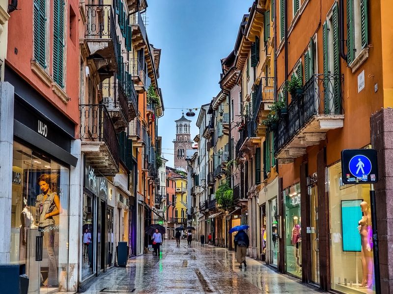 Via Mazzini, Verona Via Mazzini, Verona