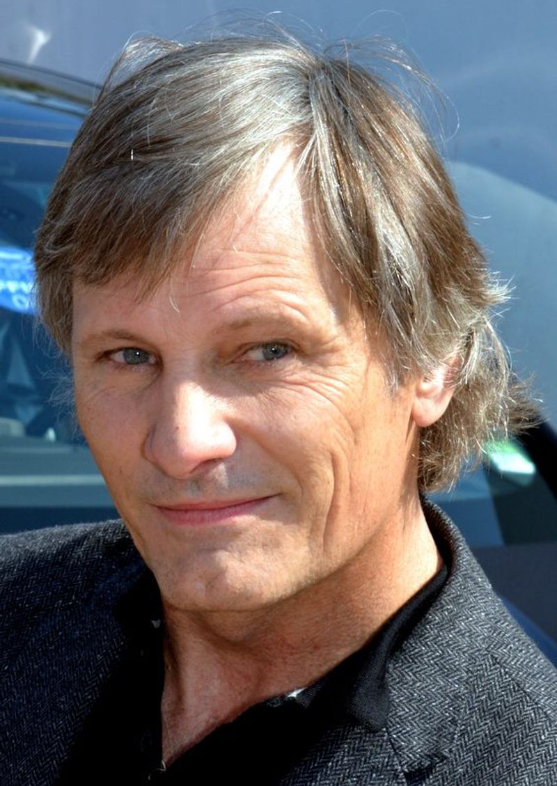 Viggo Mortensen – Multilingual Poet and Photographer