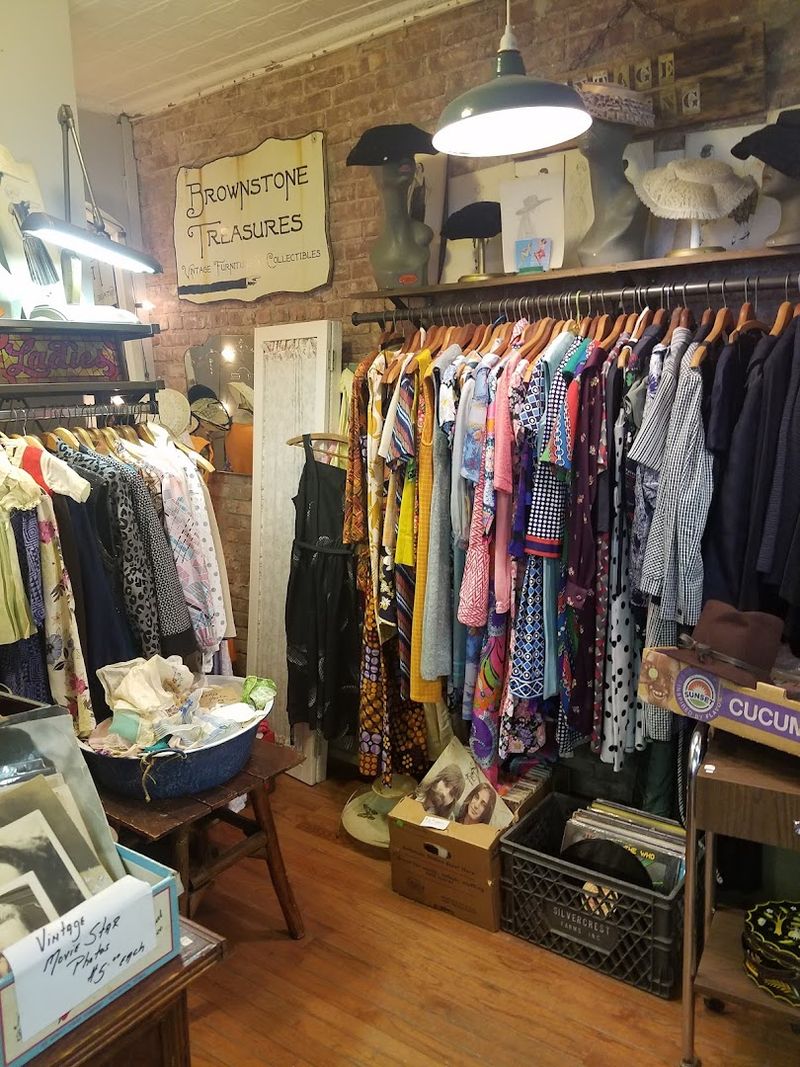 Vintage Clothing for Men and Women Worth Digging Through