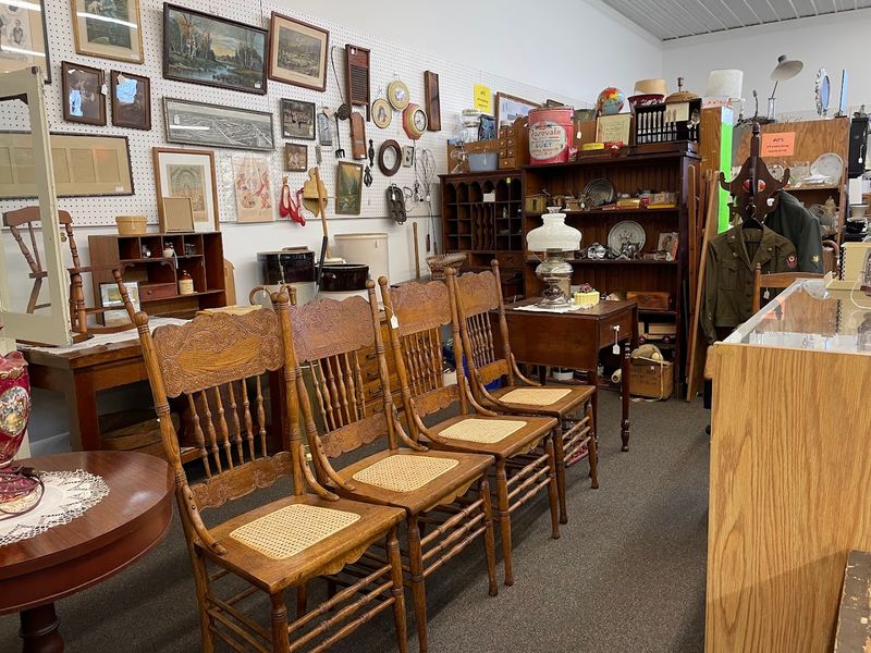 Voted Best Antique Store in Hillsdale County: What the Recognition Actually Means