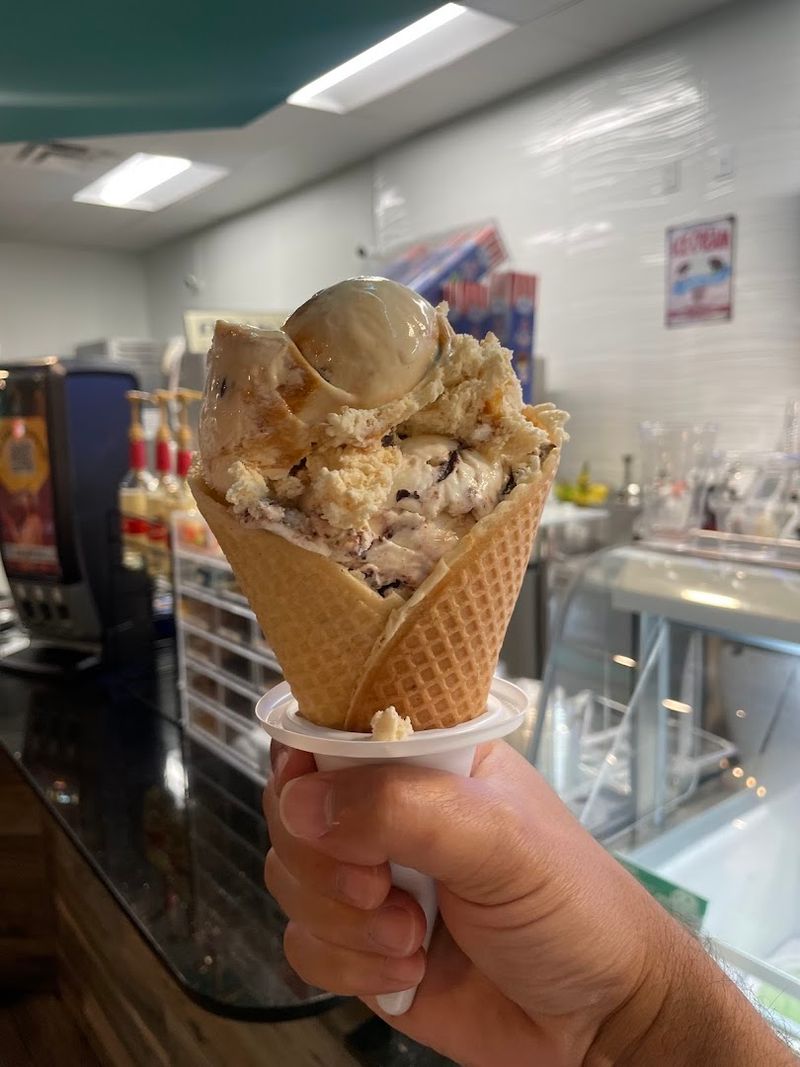 Waffle Cones and Bowls Made Fresh