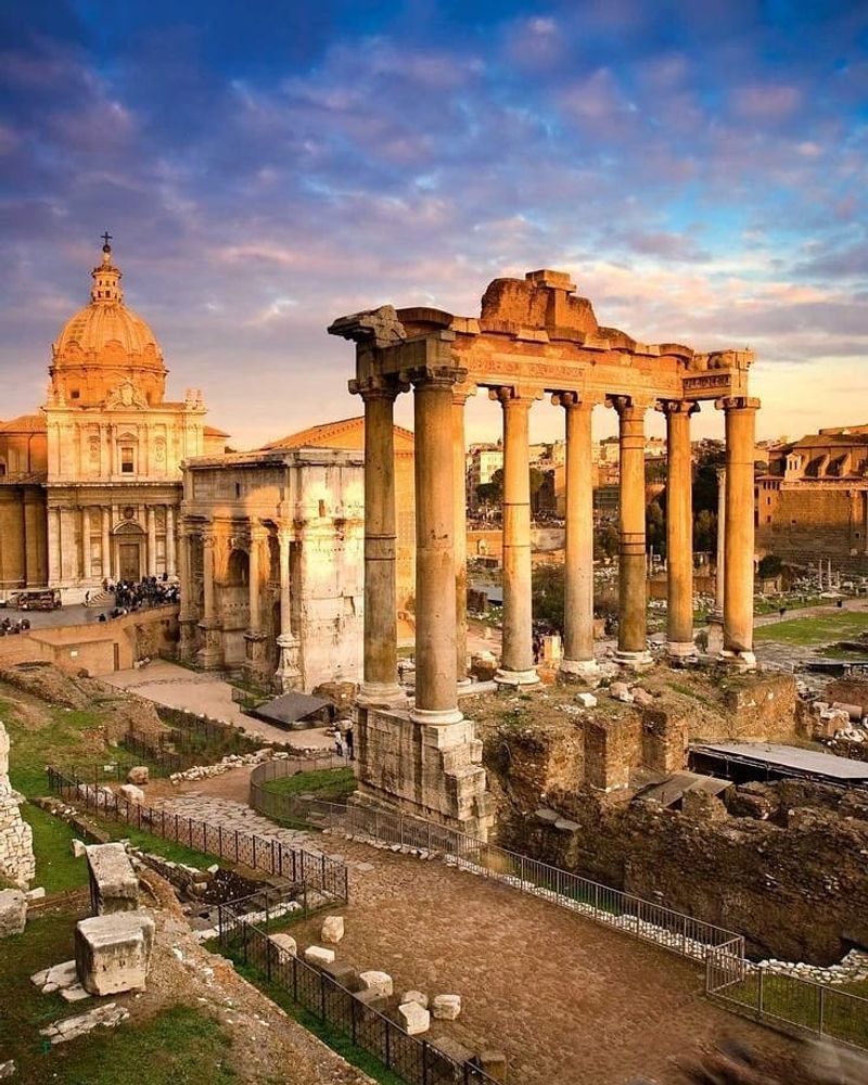 Walk Through the Roman Forum Walk Through the Roman Forum