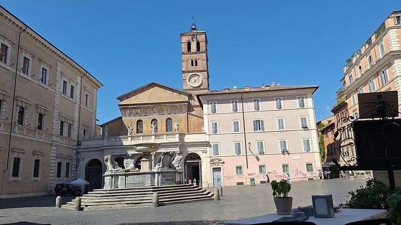 Wander Through Trastevere Wander Through Trastevere