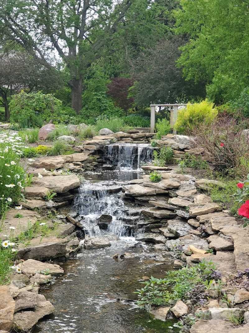 Water Features, Rock Gardens, and Moving Sounds Water Features, Rock Gardens, and Moving Sounds