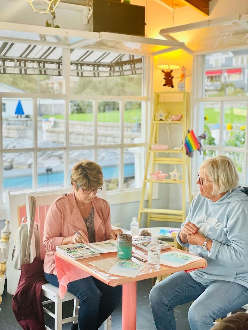 Watercolor Classes and Art Workshops That Anyone Can Join