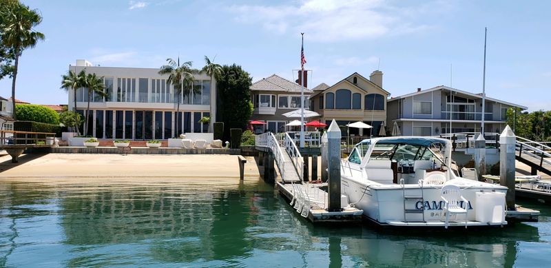 Waterfront Homes and Coastal Architecture