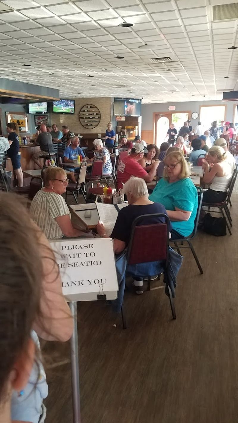 Wednesday Trivia Nights and Thursday DJ Events