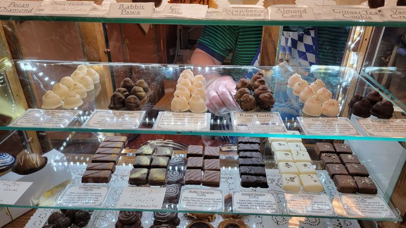 What Makes It A Great Gift-Shopping Destination What Makes It A Great Gift-Shopping Destination