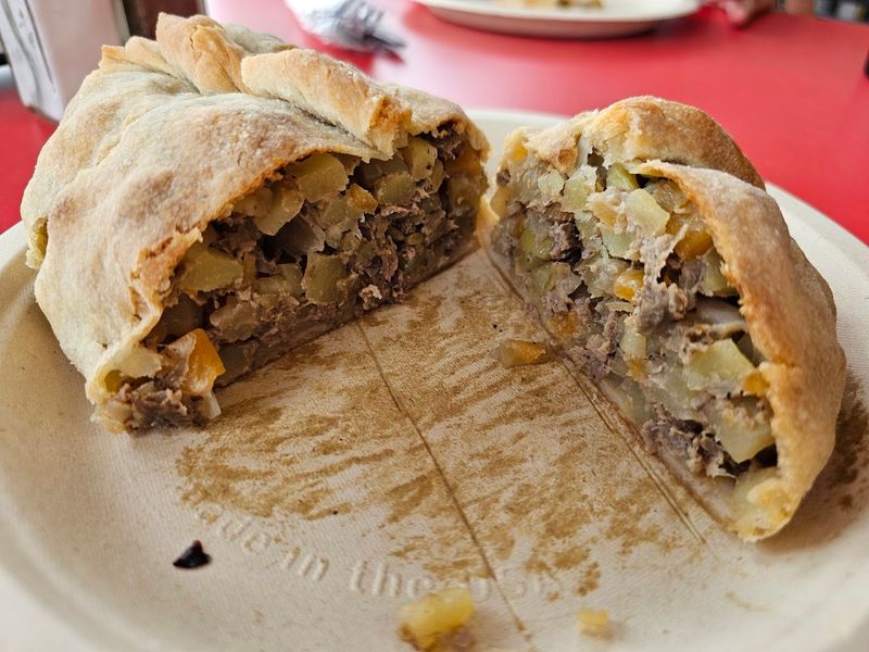 What the Crust Tells You Before You Even Take a Bite What the Crust Tells You Before You Even Take a Bite