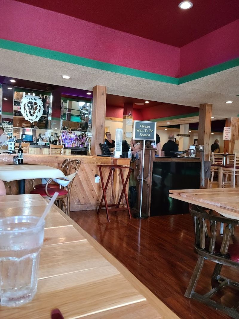What the Regulars Know That First-Timers Do Not