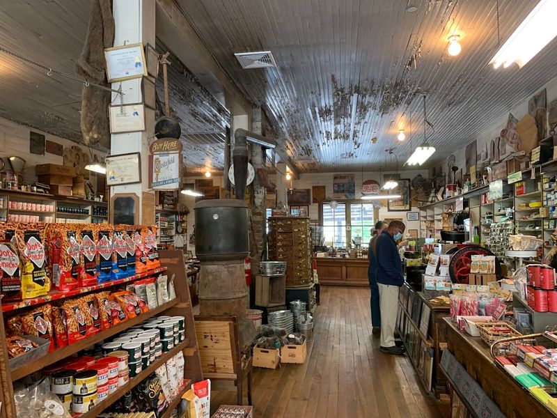 What the Store Feels Like on the Inside What the Store Feels Like on the Inside