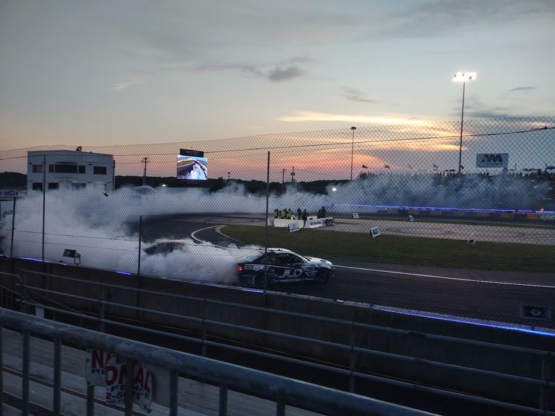 When the Dragsters Slowed Down When the Dragsters Slowed Down
