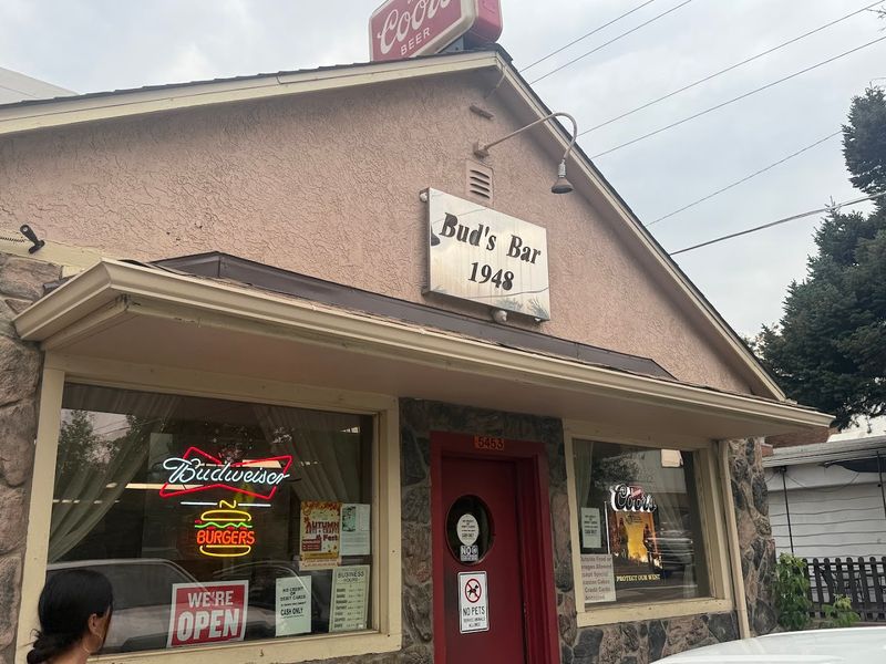 Where You Will Find This Legendary Burger Spot Where You Will Find This Legendary Burger Spot