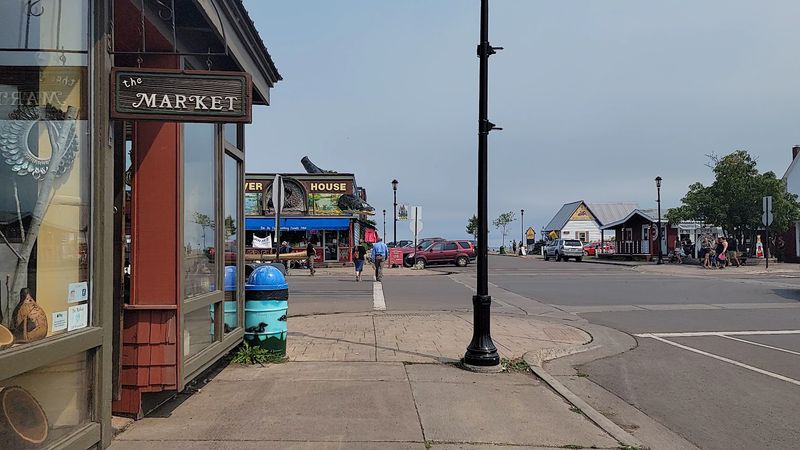 Where the North Shore Meets Small-Town Life Where the North Shore Meets Small-Town Life