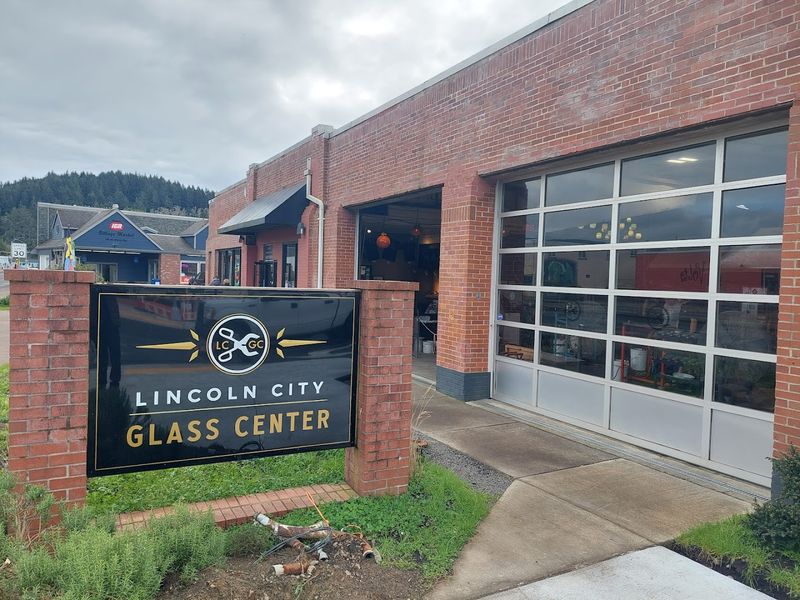 Where to Find This Coastal Glass Studio