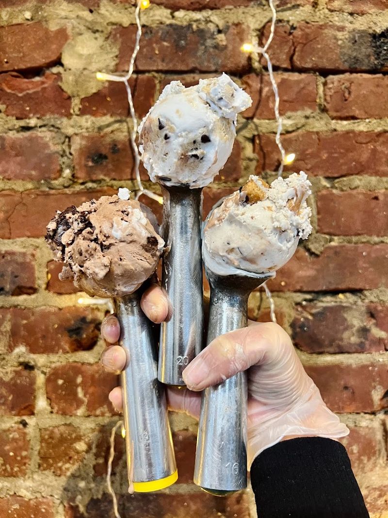 Why Non-Vegans Keep Coming Back Too Why Non-Vegans Keep Coming Back Too