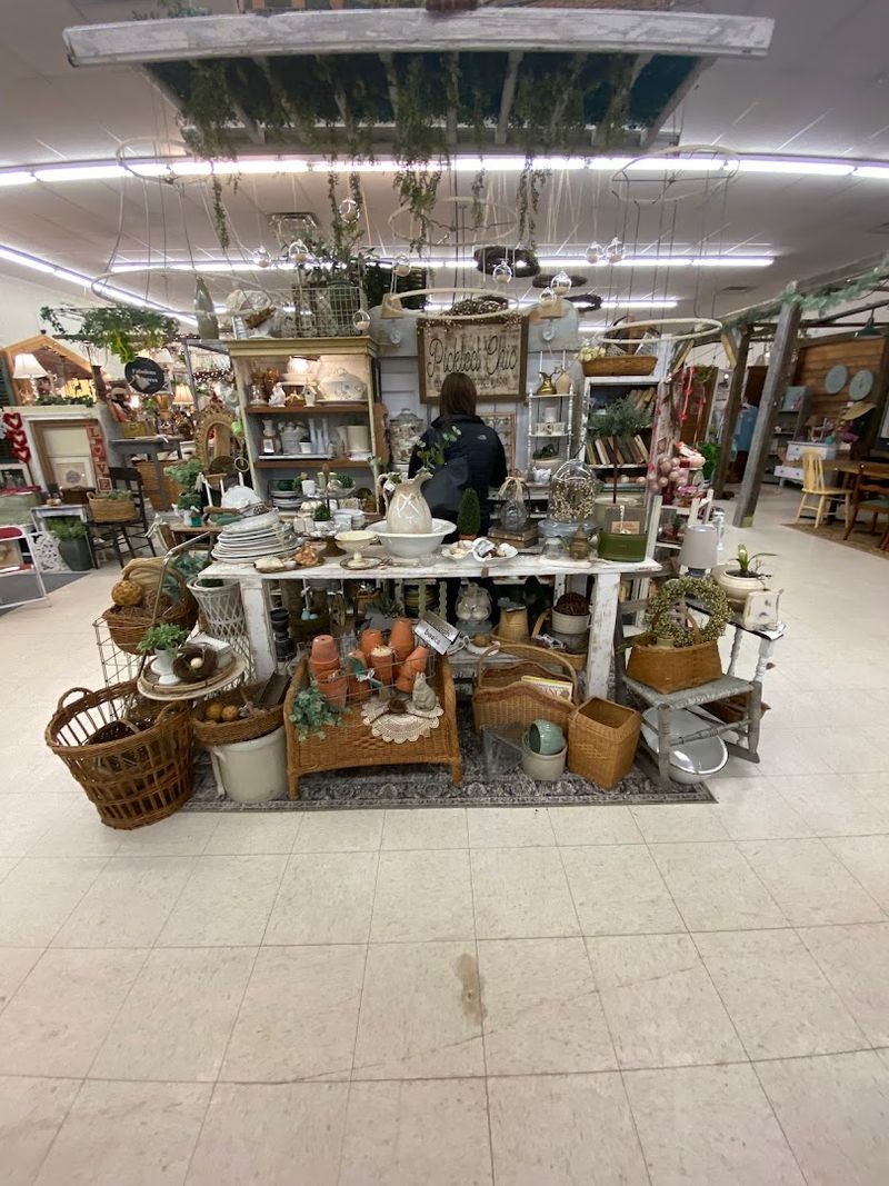 Why This Shop Keeps Drawing People Back