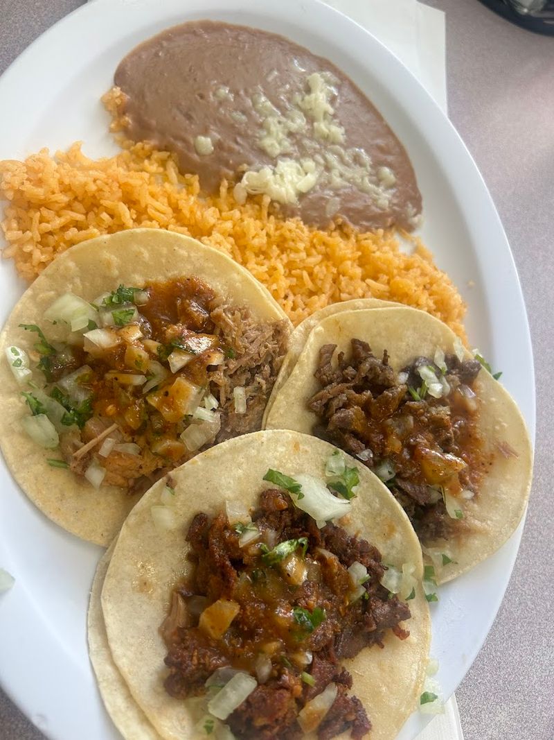 Why the Menu Feels Authentically Mexican City-Style Why the Menu Feels Authentically Mexican City-Style
