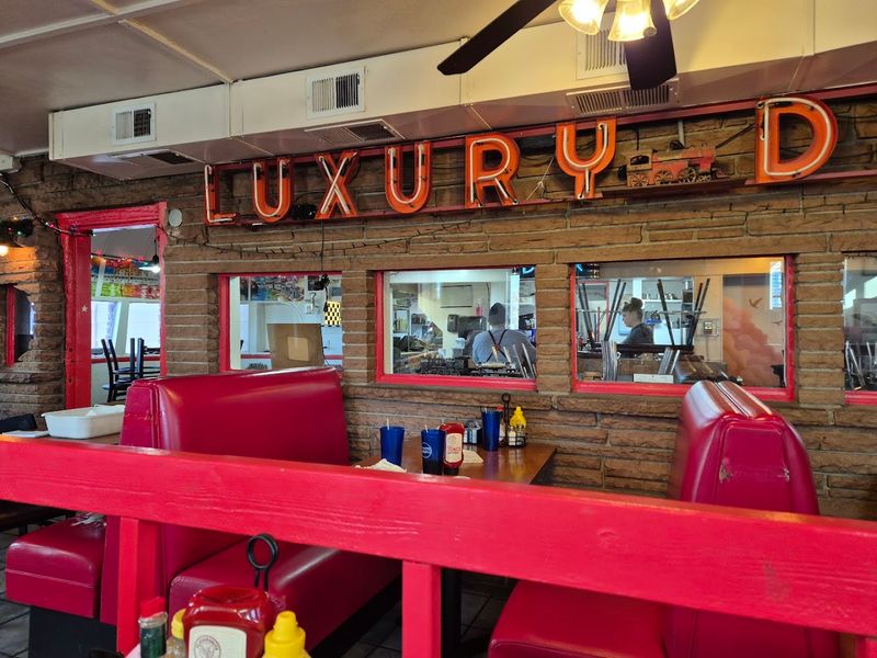 Wyoming - Luxury Diner (Cheyenne) Wyoming - Luxury Diner (Cheyenne)