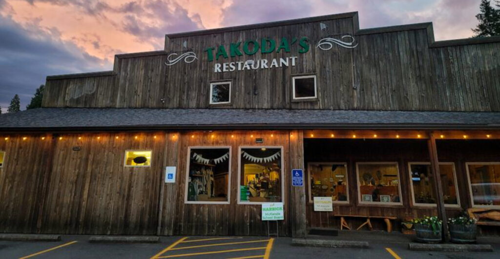 You’ve Probably Driven Past This Incredible Oregon Restaurant Without Realizing How Good It Is