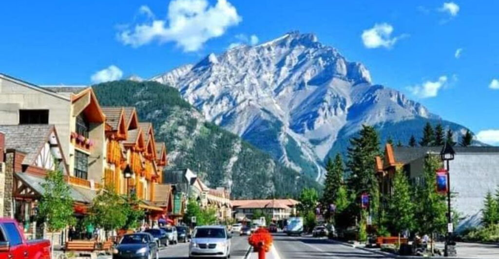 10 Beautiful Canadian Mountain Towns That Feel Like a European Escape
