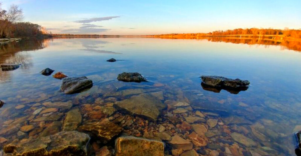 10 Beautiful Lakes in Missouri Perfect for a Summer Getaway