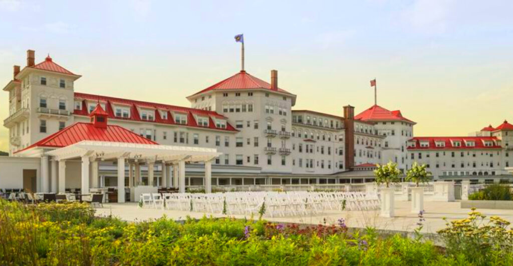 10 New Hampshire Historic Hotels Full of Charm and Character