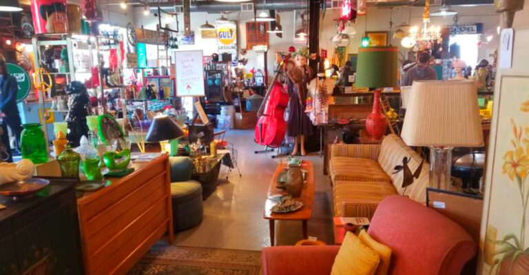 10 Vintage Stores in Michigan That Are Packed With Finds