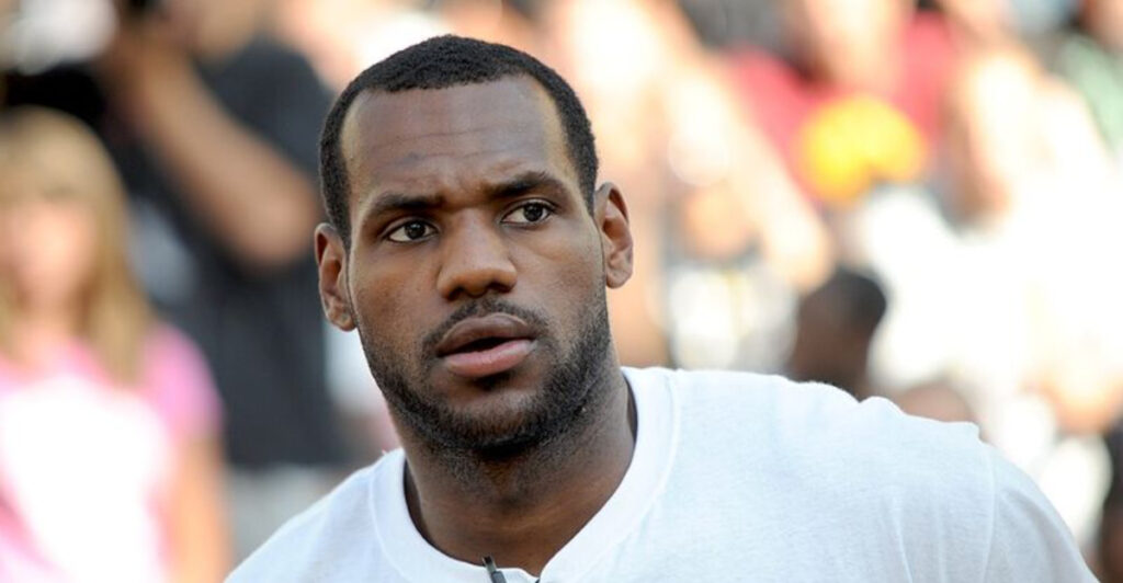 11 Celebrities You Didn’t Realize Were Raised by Teenage Parents