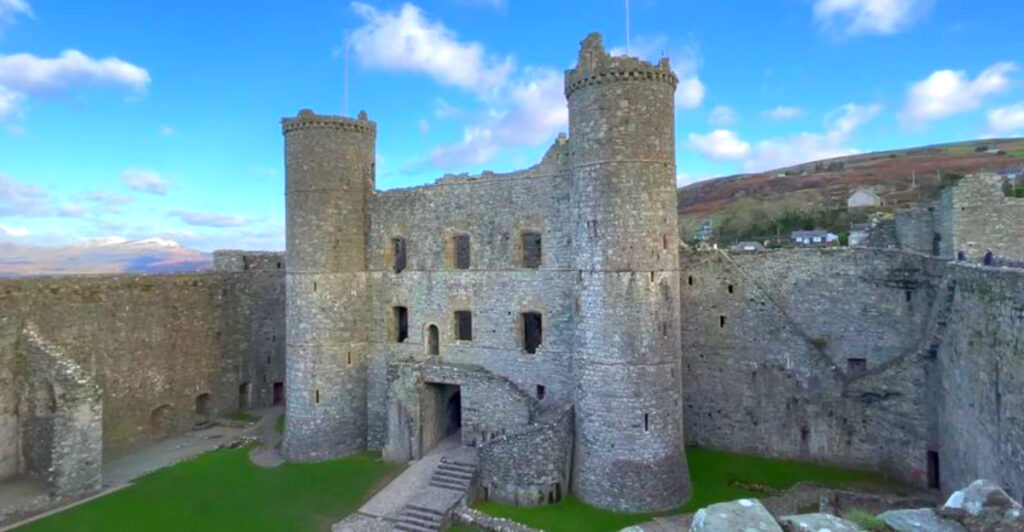 12 Castles That Saw More Bloodshed Than Most Battlefields