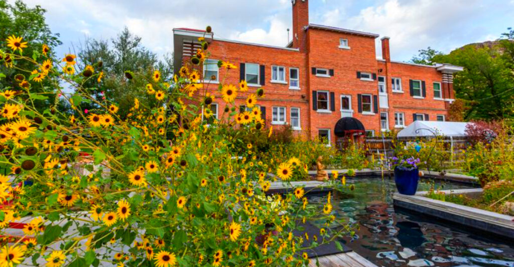 12 Idaho Hot Springs Resorts Perfect for a Cozy Escape