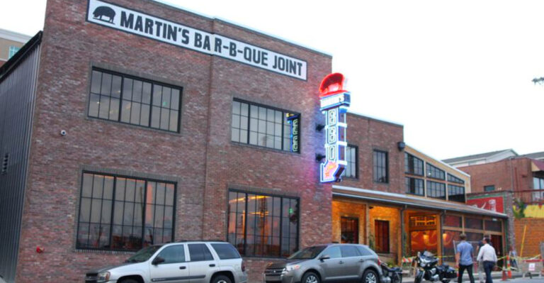 14 Best Nashville Restaurants for Authentic Southern Eats