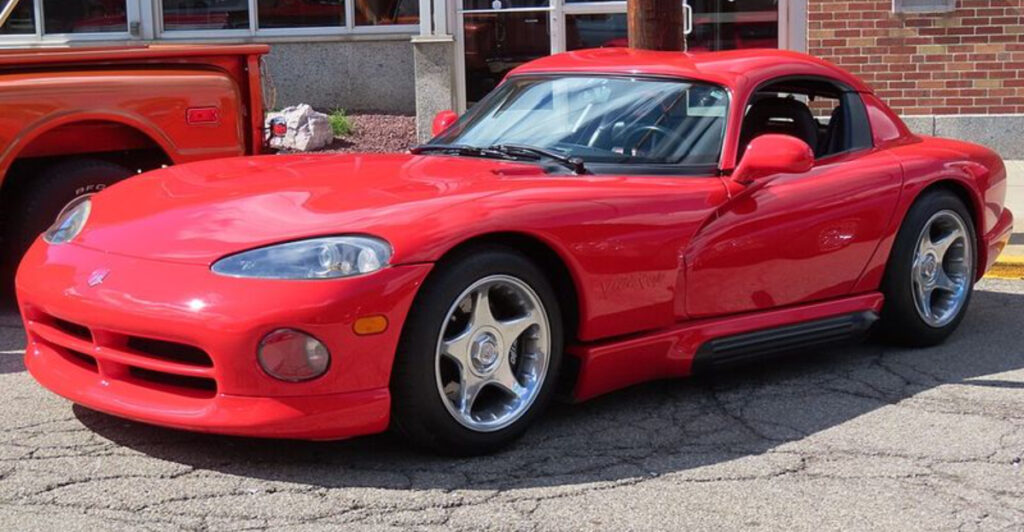 15 ’90s Sports Cars We’d Love to Drive Today