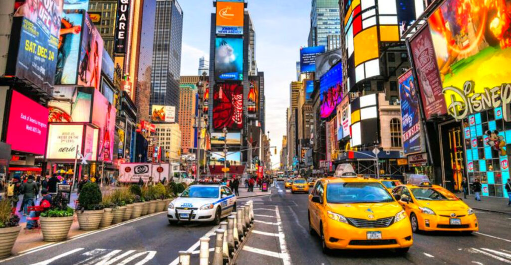 15 of the World’s Longest Streets and Avenues That Seem to Never End