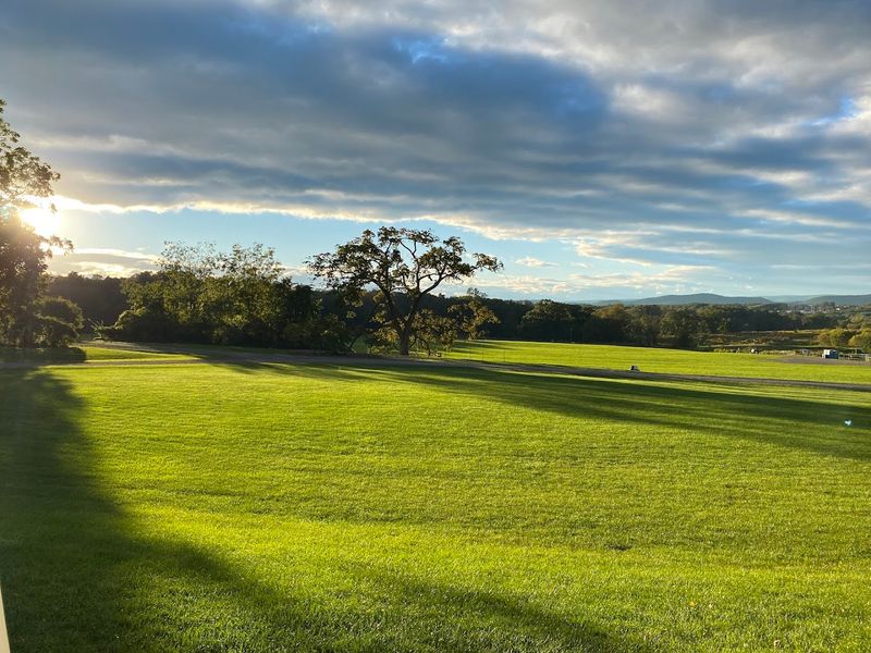 370 Acres of Landscape That Refuses to Be Boring
