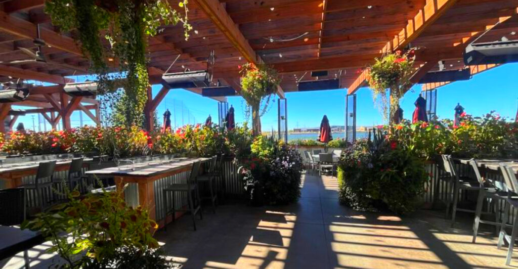 9 Nebraska Restaurants With Views That Totally Surprise Visitors
