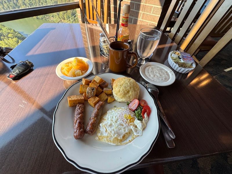 A Breakfast Worth Waking Up Early For A Breakfast Worth Waking Up Early For
